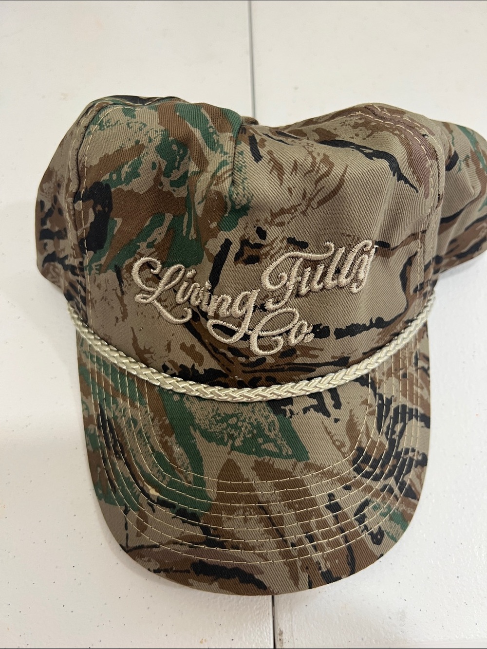 Living fully co camo hat